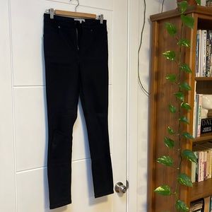 **SOLD** NWOT Everlane curvy high rise skinny jean in black